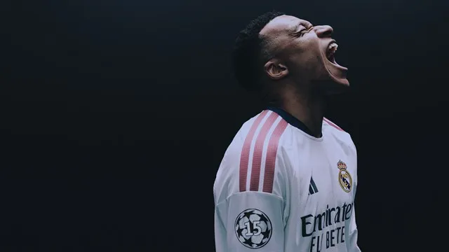 Edição Ultimate do EA SPORTS FC™ 27 para XBOX One e XBOX Series X|S